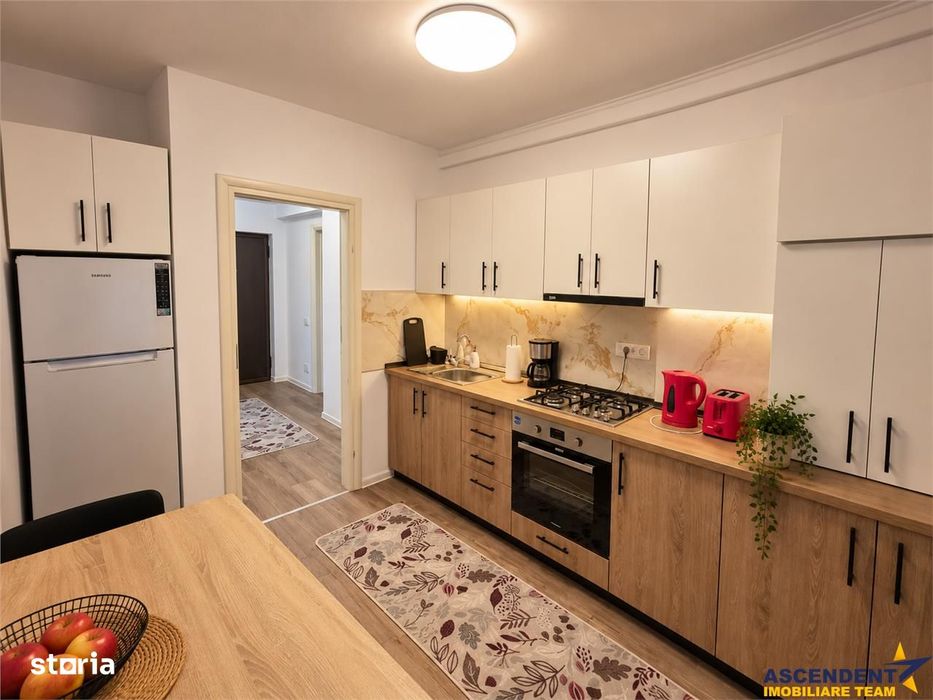 Prima inchiriere! Apartament 2 camere, structura frumoasa, terasa, Viv