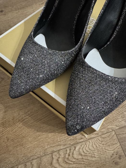 Туфли новые Майк корс