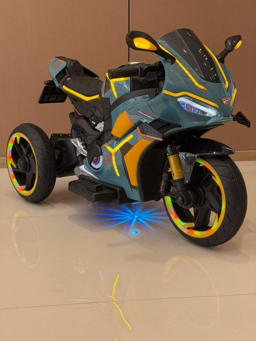 Bolalar uchun elektromotosikl Yil tanlovi