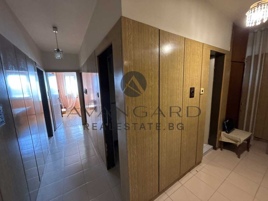 оф.24158 Тристаен обзаведен до Мол Пловдив