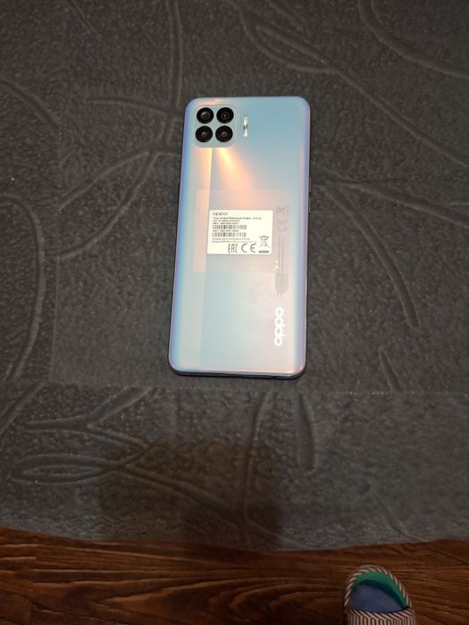 Телефон Орро Reno 4