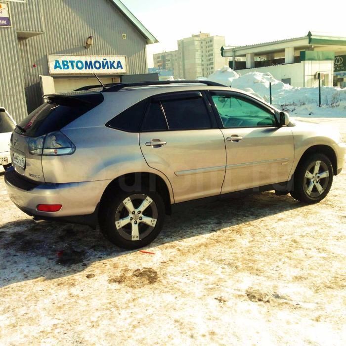 Передний крыло на Lexus Rx 330