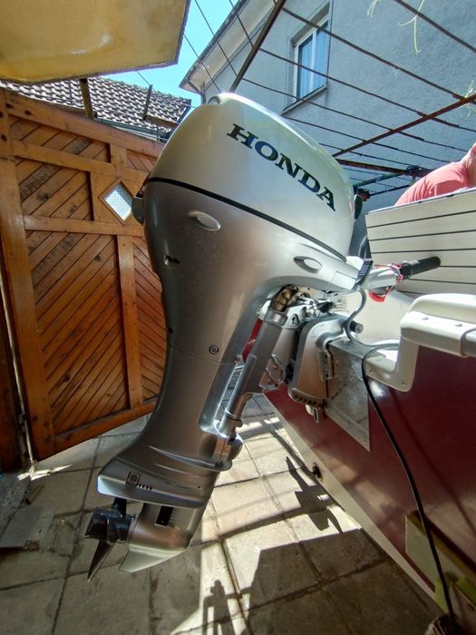 Продавам ЛОДКА SAFTER 450