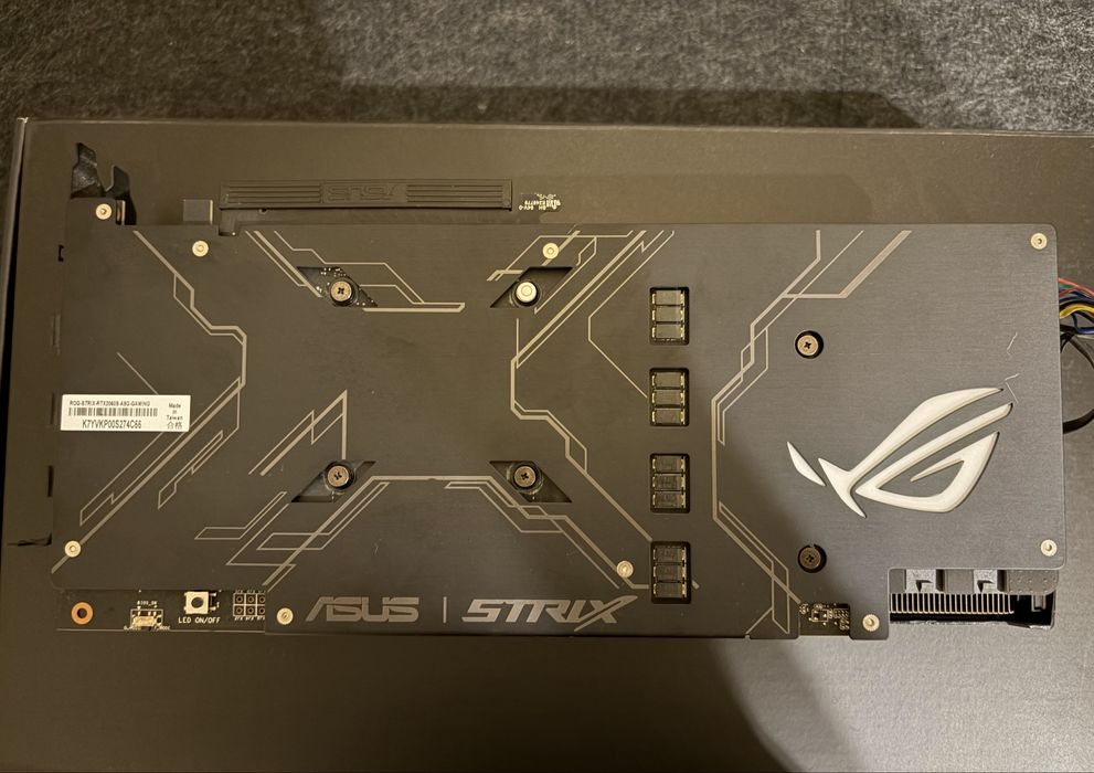 Видеокарта “Asus Rog Strix RTX2060 Super Advanced Edition