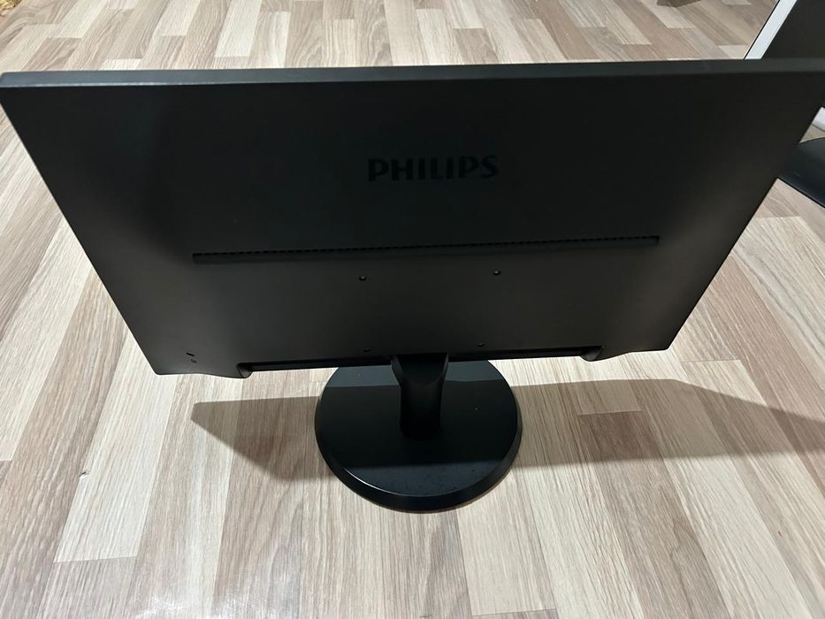 Монитор в хорошем состоянии