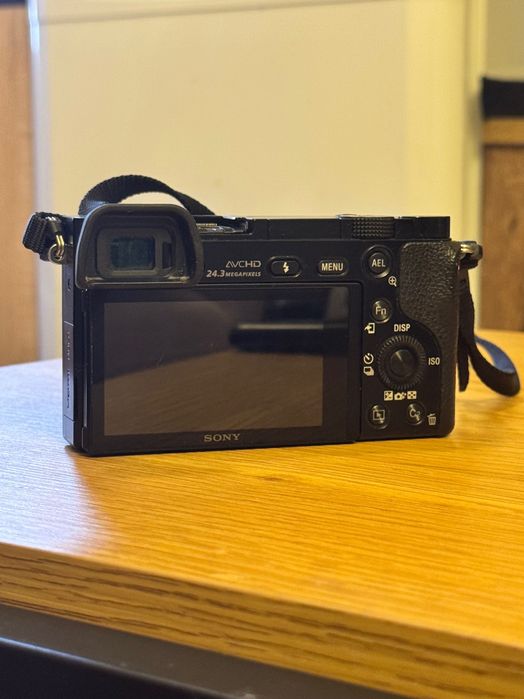 Sony alpha 6000 + Sigma 30mm 1.4 DC + Sony 16-50mm f/3.5-5.6 PZ OSS II