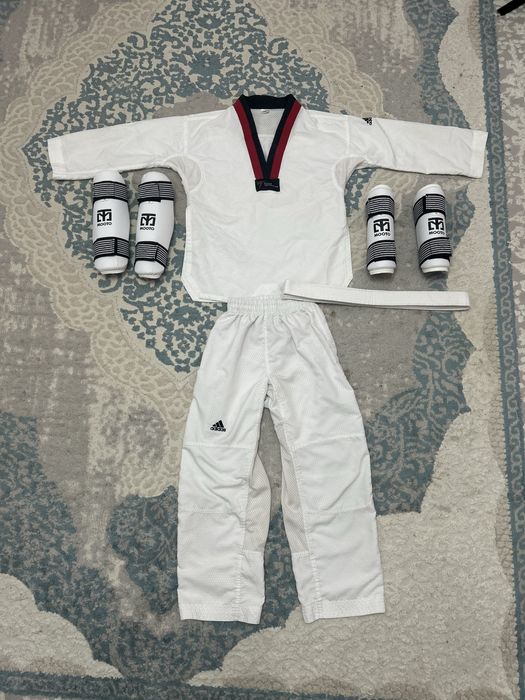 Продаётся кимоно с щитками Б/У