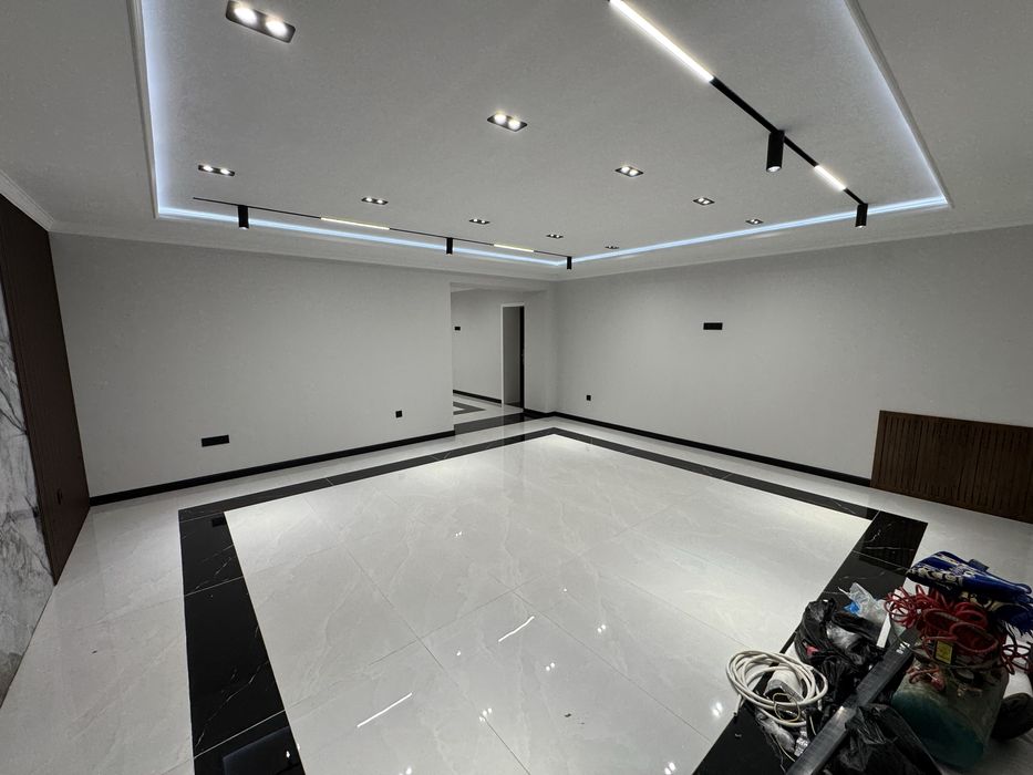 Эльбек | Зор тв - Продается нежилое помещение вдоль дороги 100м2