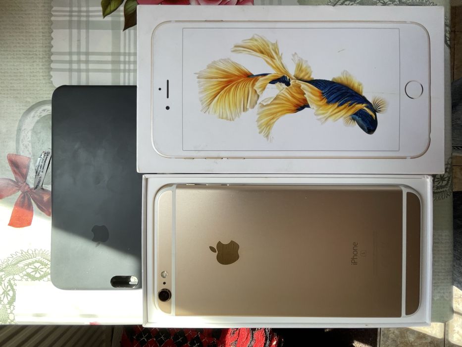 Vând iPhone 6 sPlus aproape nou