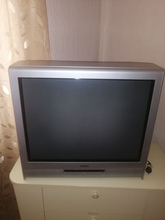 Цветной телевизор