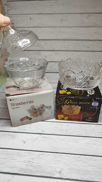 Графин со стаканами и Разная посуда