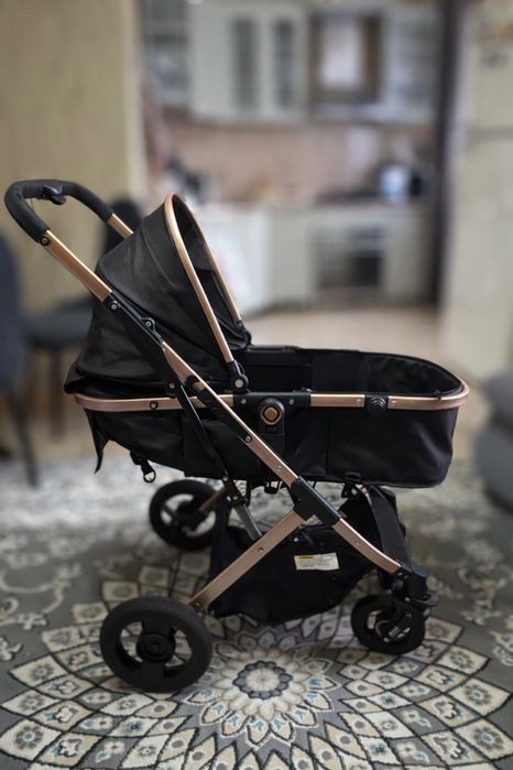 Детская коляска.