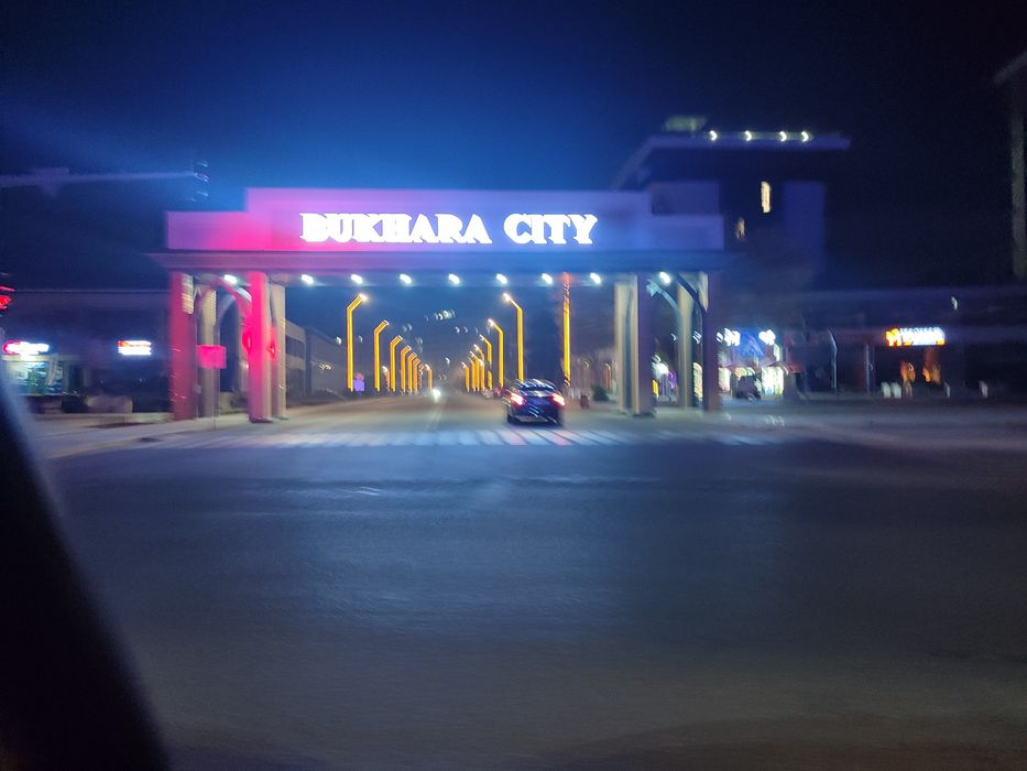 Срочно Здается готовый офис или магазин 55 КВ. В Дол дороге Бухара Сит