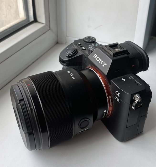 Фотоаппарат Sony A7 lll +объектив 85.1.8