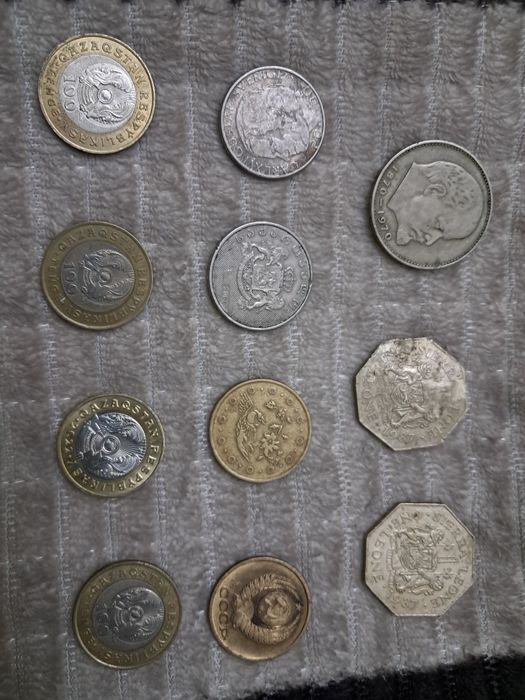 Продам монеты коллекционые