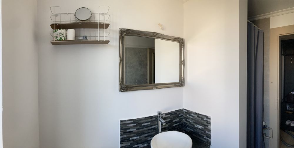 De inchiriat apartament foarte spatios, cu o camera.
