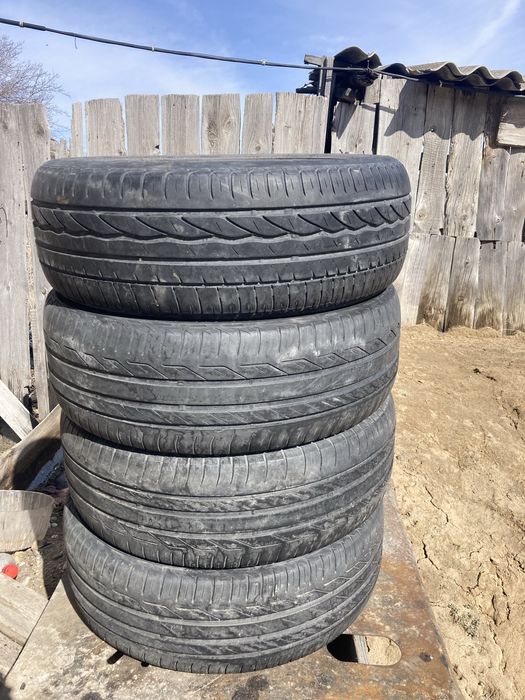 Продам летнюю резину Р16