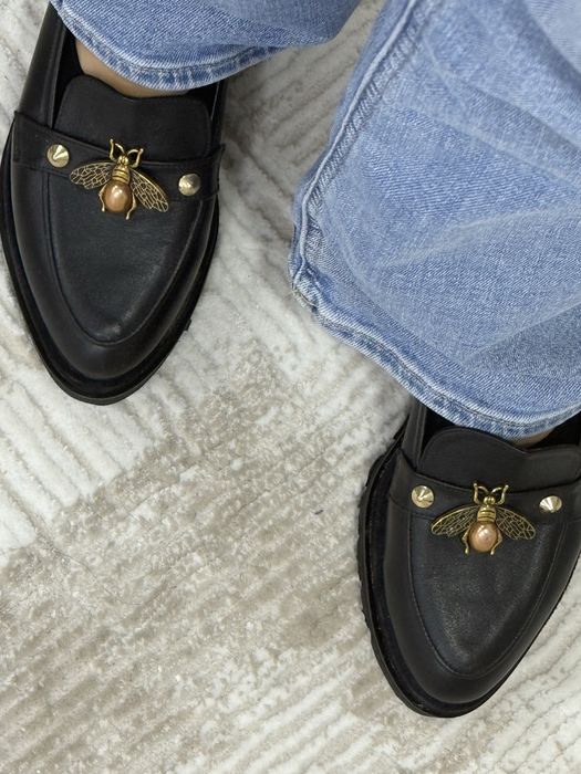 Pantofi noi (pret site 650lei)