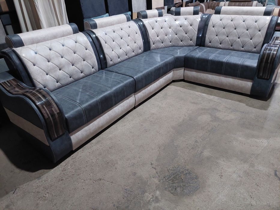 Продам Гостиный уголок новые