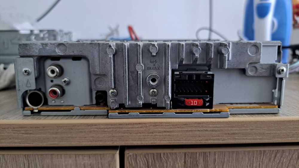 Casetofon auto Pioneer cu USB