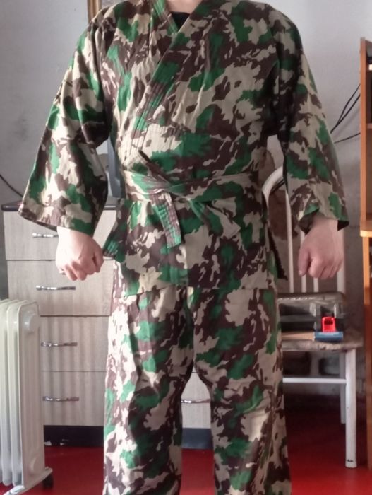 Продам кимано для рукопашного боя