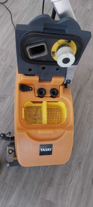 Masina de spalat pardoseala