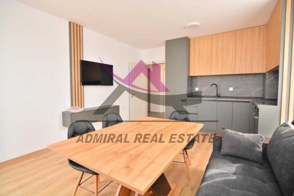 Продава се Тристаен апартамент в Варна, Изгрев - 80 кв.м за 1688 €/кв.м - Снимка #3