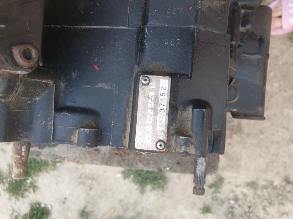 Vand /schimb 2 motoare identice  kagiva elefant 125cc 2t