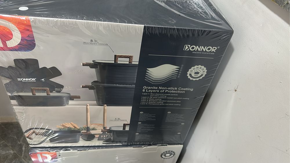 Набор кострюль.