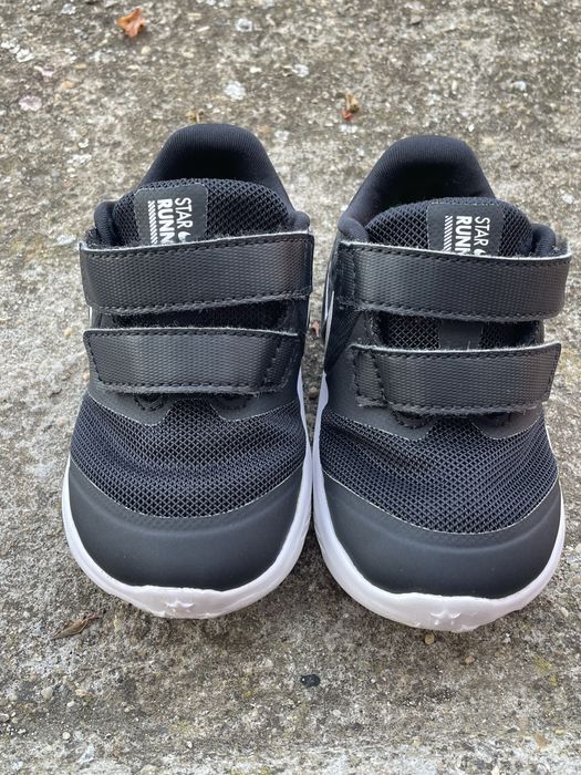 Детски маратонки за момче NIKE RUNNING