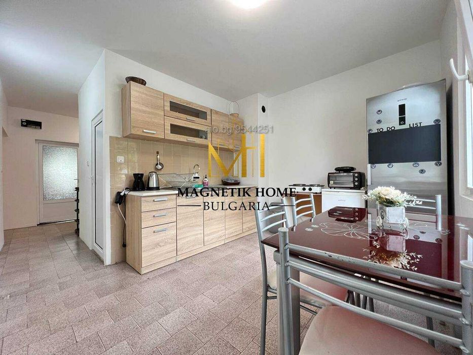 Дава се под наем Четиристаен апартамент в Бургас, Възраждане - 85 кв.м за 433.5 € - Снимка #9