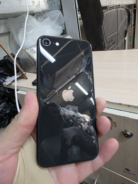 Iphone SE 2020 продас