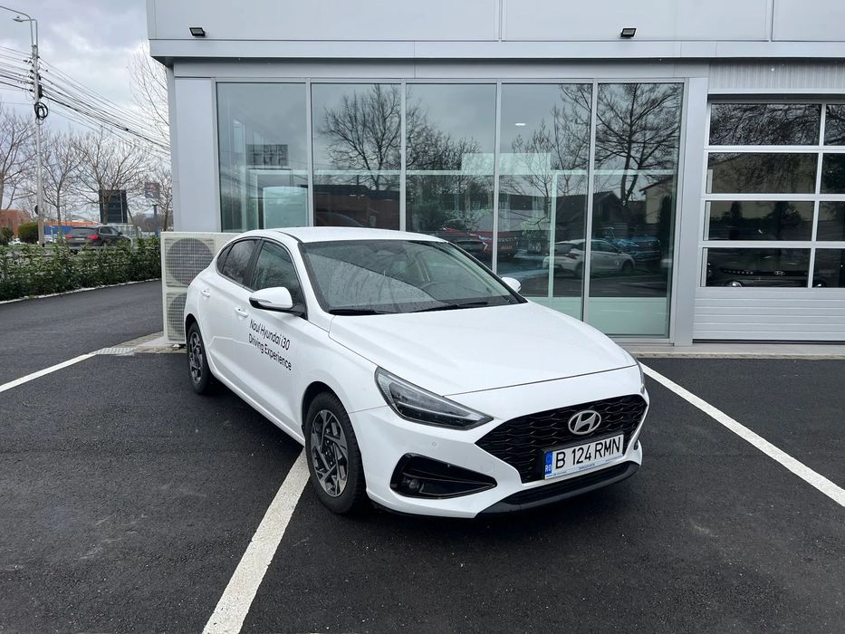 Hyundai I30 HYUNDAI i30 fastback1.5 T-GDi 140 CP Mild Hybrid 6MT – Benzină MHEV