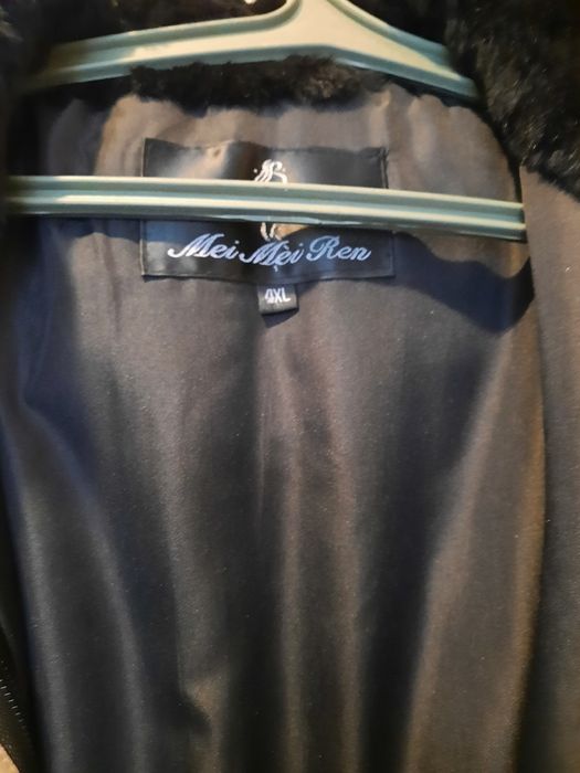 Продам парку 54размер