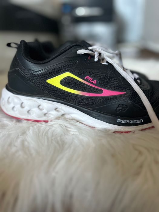 Дамски маратонки FILA