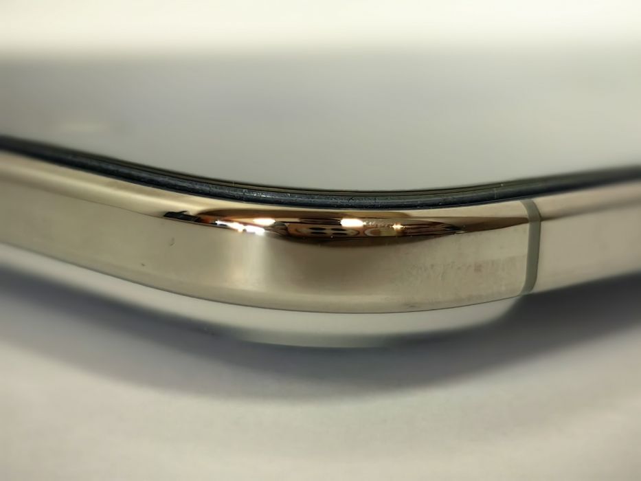 Iphone Air 1TB  Light Gold 100% 2 цикъла НОВ ГАРАНЦИЯ