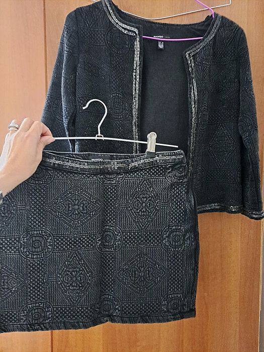 Blazer si fusta Mango