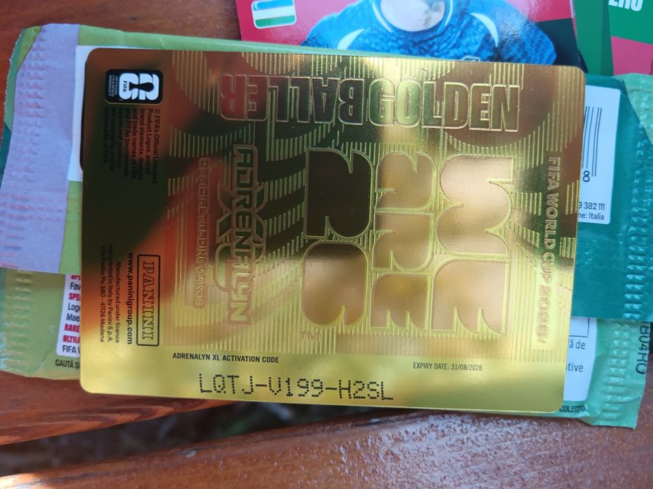 Lamine yamal golden baller with another cards