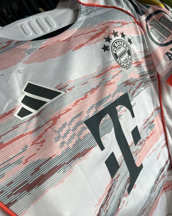 Trixou de fotbal Adidas Bayer Munich Bsyern Munchen Kane 9 marime M
