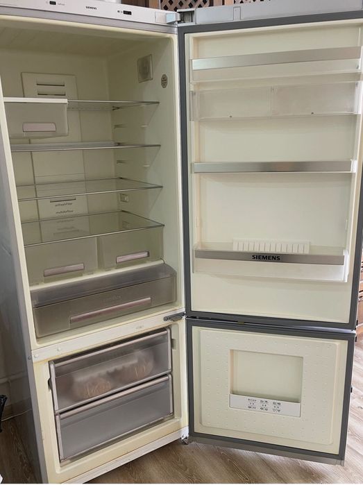 Продается холодильник Siemens