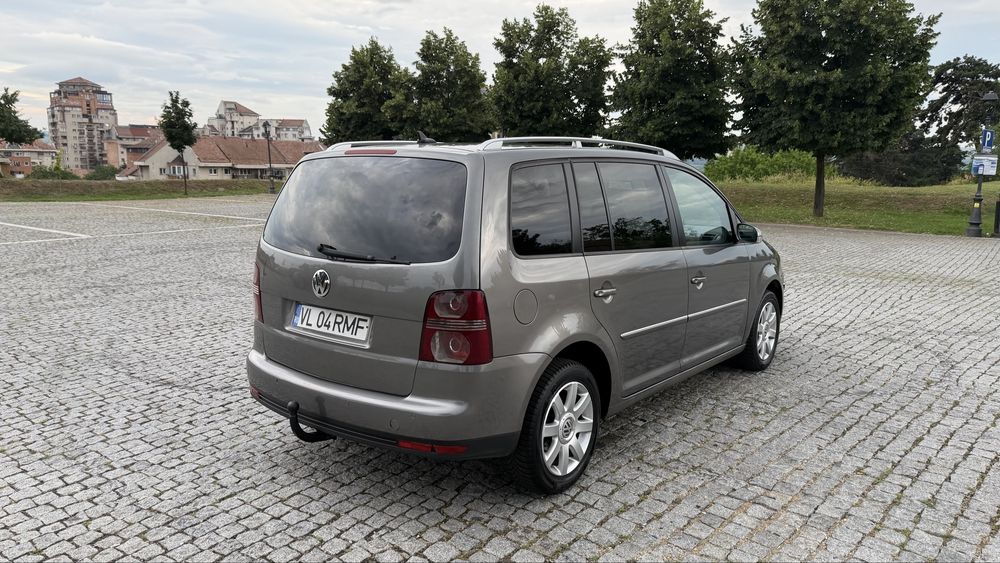 Vw touran 20 D 140cp An 2008. Automat