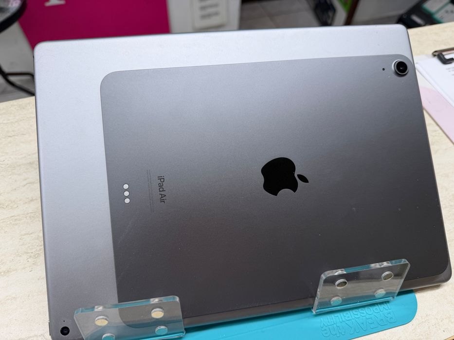 Vand ipad piese arata impecabil!A2696,A2836,A2855,A2759,A1584,A1893