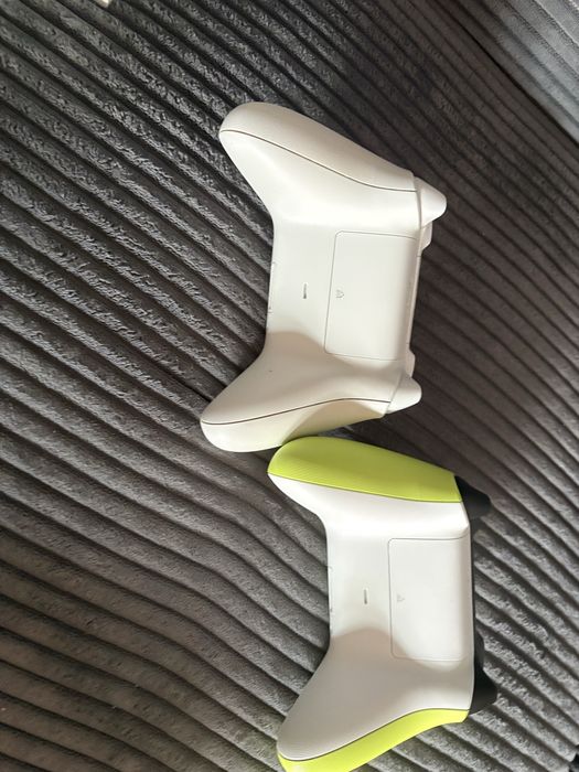 X box series S cu 2 controallere