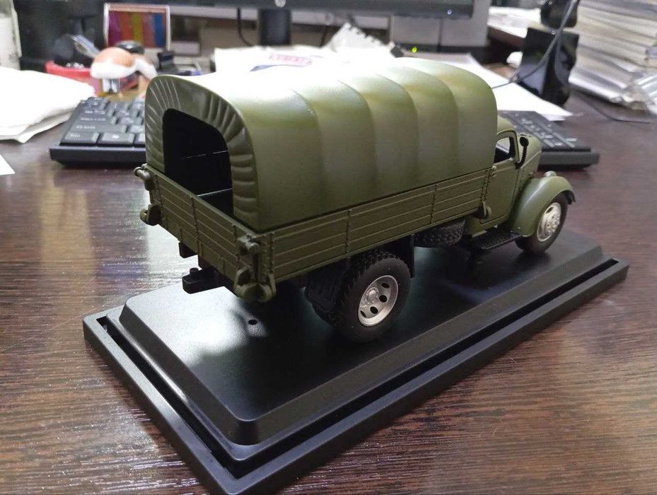 Модель Грузовик военный
