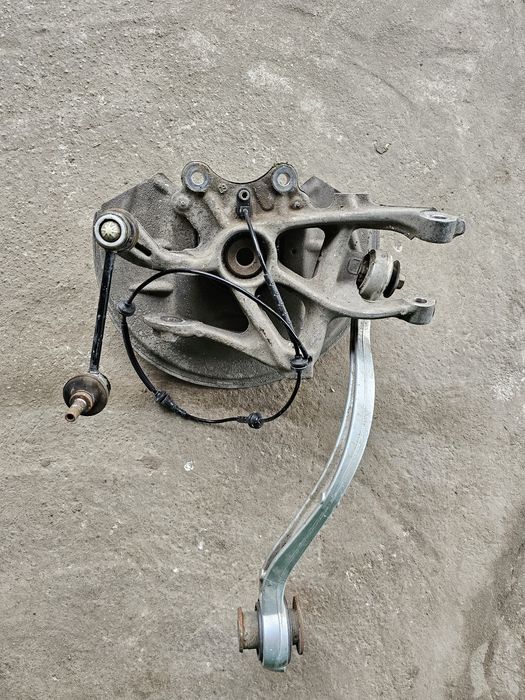 Fuzeta dreapta spate Pegeout 406, Citroen C5