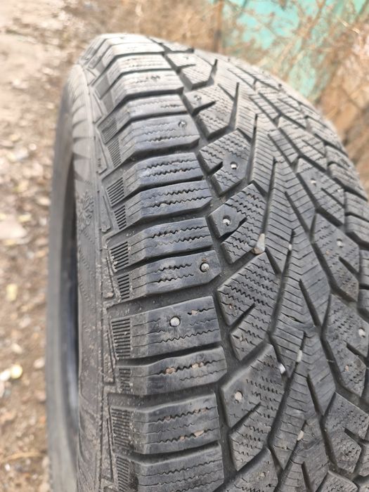 Зимние шины Gislaved 265/65 R17