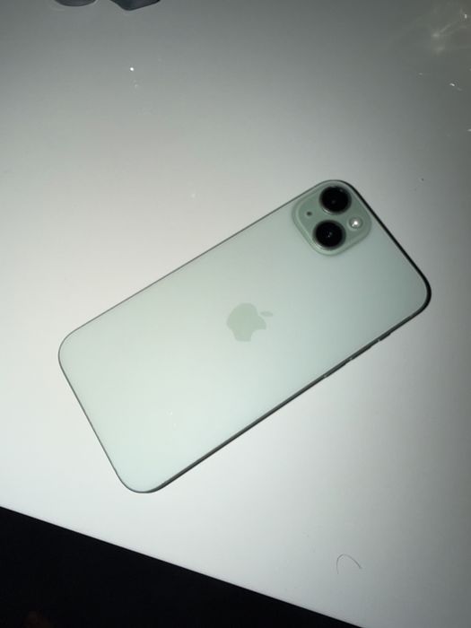 Iphone 15 plus baterie 88% nicio zgarietura