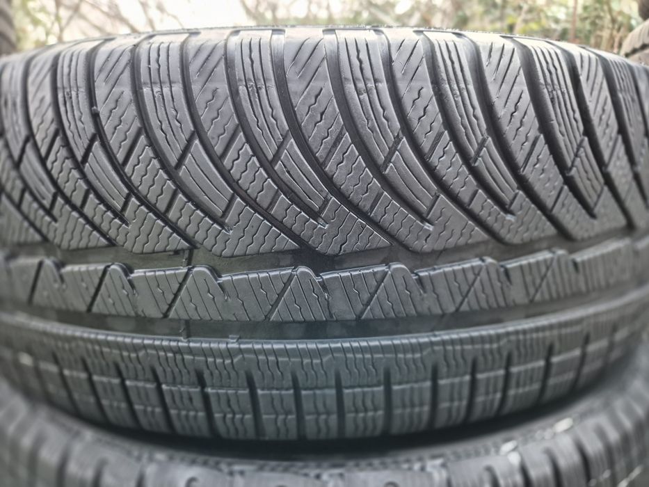 235 55 18 Anvelope de iarnă Michelin Dot 10.22