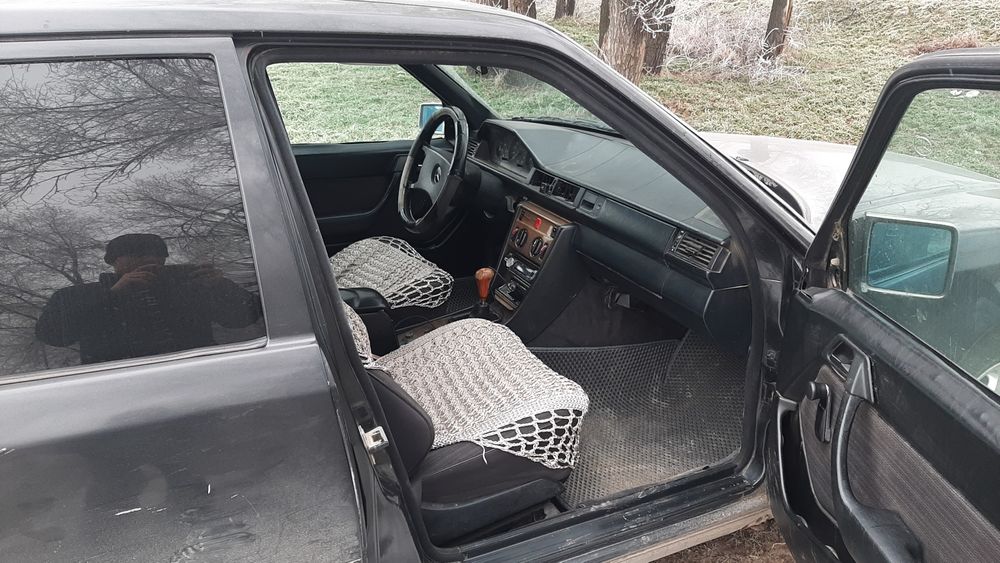 Продам Мерсесес 124