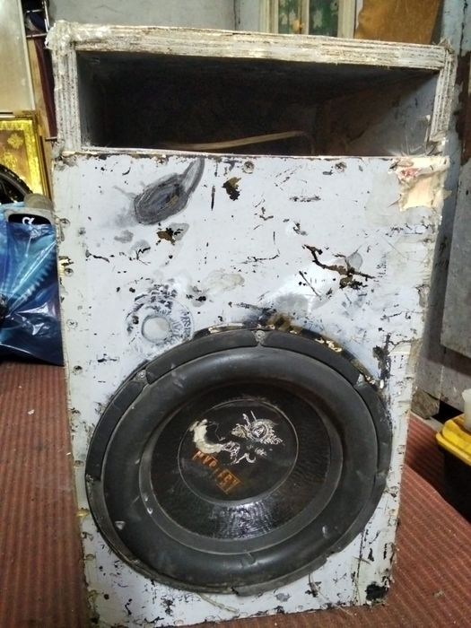 Продам сабвуфер